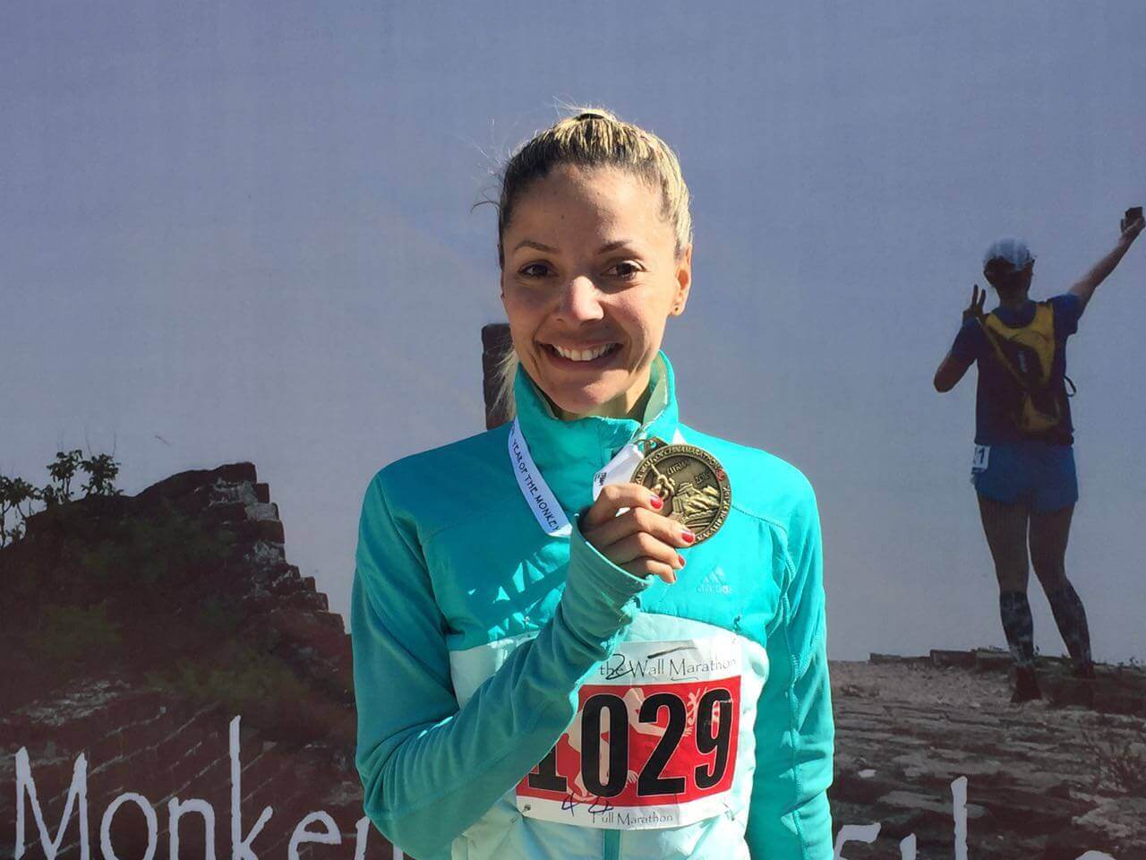 Maria Matos maratona Muralha da China 2016 medalha
